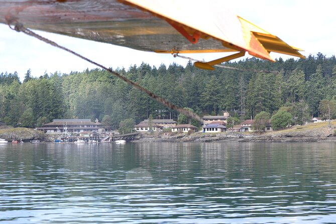 3 Hours San Juan Island Seaplane Tour from Seattle - What the pilot does (and what they may not)