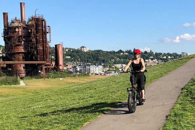 Bike Tour Seattle. 5 star Electric Bike Tour Seattle's waterways - Price and Value: What $126 Buys in a 3-Hour Small-Group Ride