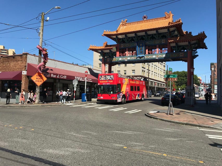 City Sightseeing Seattle: HOHO Bus Tour + Locks Cruise - Key things to know before you board
