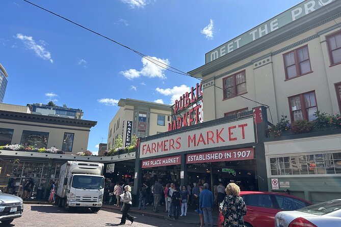 Downtown Seattle Self-Guided Walking Audio Tour - Stop 3 to 5: Ye Olde Curiosity Shop, Smith Tower, and Pioneer Square