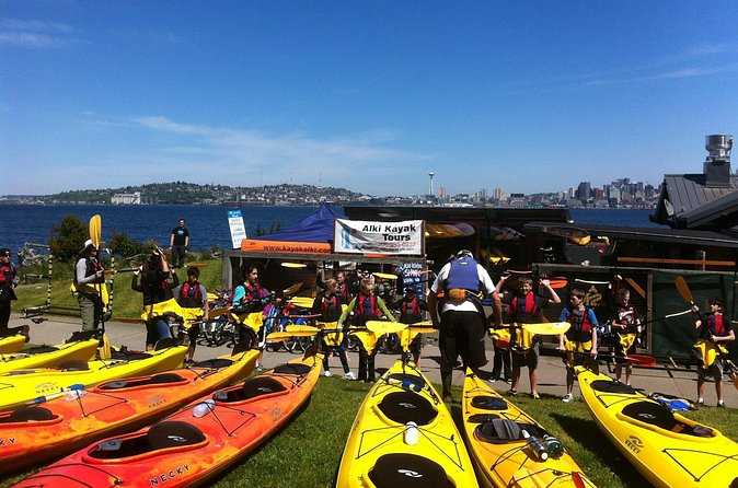 Elliott Bay Sea Kayak Tour - Stop at Elliott Bay waterfront: what you actually do on the water