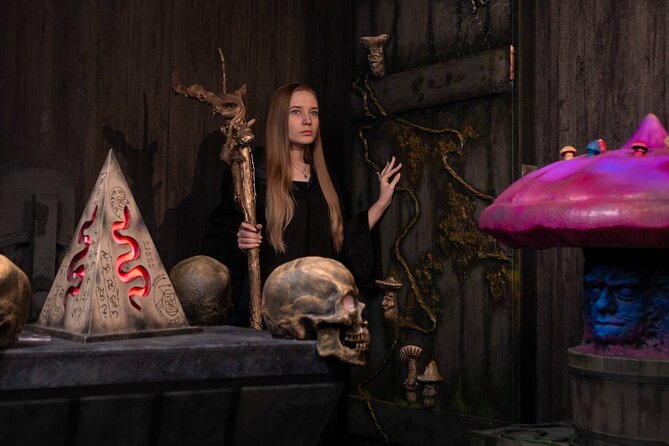 Escape Room Activity in Seattle - Four Dream Worlds, One Hour of Seattle Puzzle Power