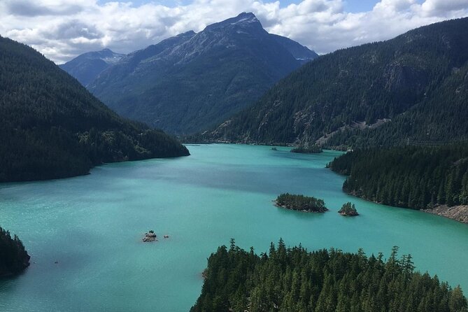 From Seattle - Private Mt Baker and Cascades Tour in SUV - Fragrance Lake in Larrabee State Park: A Short Hike With Geology Clues
