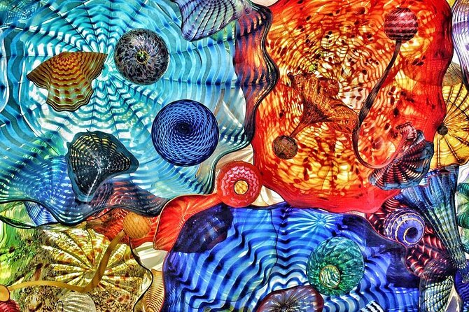 Museum of Glass and Thea Foss Waterway Walking Tour - A 45-minute walk that ties glass art to the waterfront