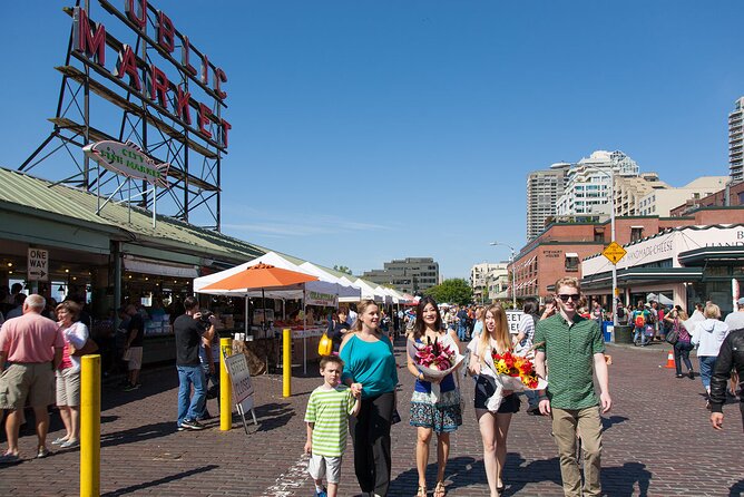 Night Tour of Seattle - Live narration plus an audio guide you can use later