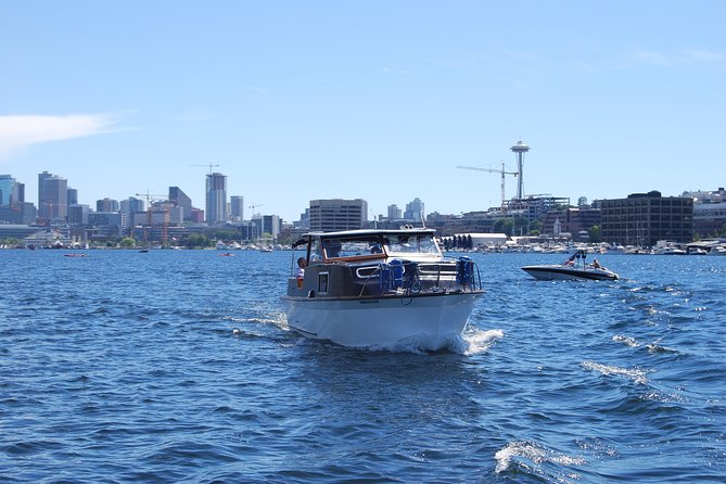 One-Hour Private Seattle Sightseeing Cruise - BYOB! - A One-Hour Cruise That Reads Like a Seattle Cheat Code