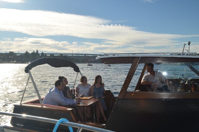 One Hour Social Sightseeing Cruise - BYOB! - Where you meet, and why the start matters