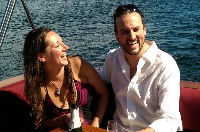 One Hour Social Sightseeing Cruise - BYOB! - From Westlake to Portage Bay and the Montlake Cut