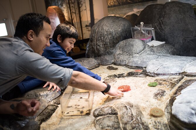 Pacific Science Center General Exhibit Admission - Live Science Experiments: How They Keep the Day Interesting