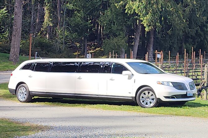 Private Tour of Whidbey Island, Washington (7 Hours) - A stretched limo on Whidbey is more than a fancy taxi