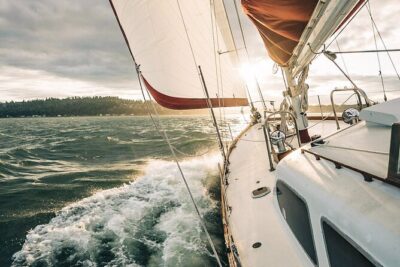 Sail Bainbridge Island & Seattle Waters – Luxury Classic Sailboat