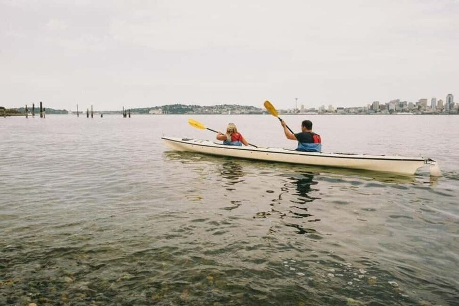 Seattle: Alki Lighthouse Sea Kayak Tour - Getting Set Up at Seacrest Boathouse in West Seattle