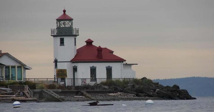 Seattle: Alki Lighthouse Sea Kayak Tour - Paddling Elliott Bay Past Duwamish Head to Alki Beach