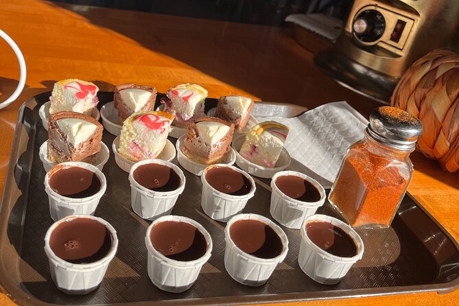 Seattle Chocolate Tour - The format: a 2 hours 15 minutes walk that feeds your curiosity
