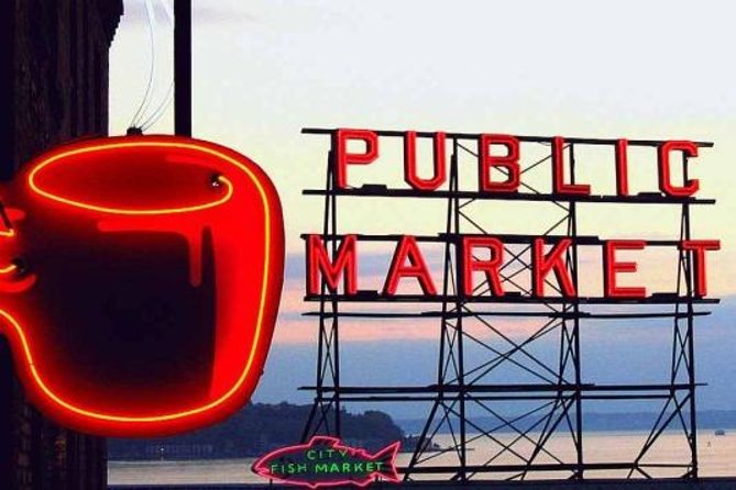 Seattle Cruise Excursion: Private Grand City Tour - Kerry Park, waterfront stadium sights, and the Aurora Bridge art moment