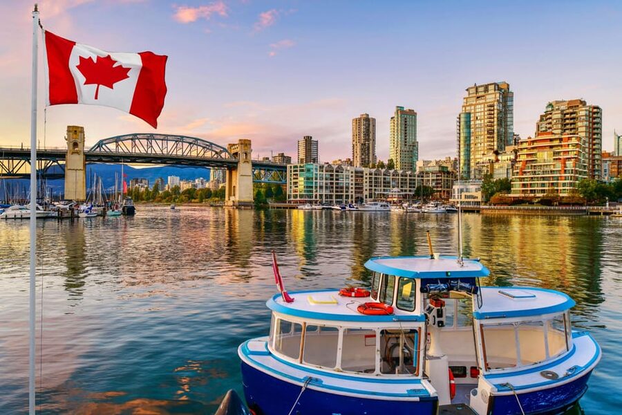 Seattle: Guided Day Trip to Vancouver - The FlyOver Canada 4D Add-On: Worth It If You Like High Energy
