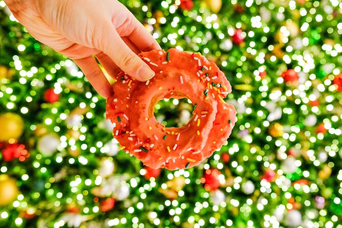 Seattle Holiday Donut Adventure & Walking Food Tour - The Holiday Donut Adventure mindset: eat well, walk smart