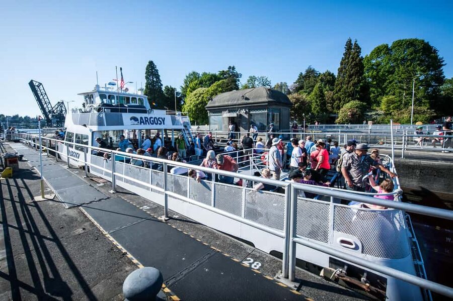 Seattle: Locks Cruise with Local Guide - Elliott Bay, seaplanes, and working waterfront views you can spot instantly