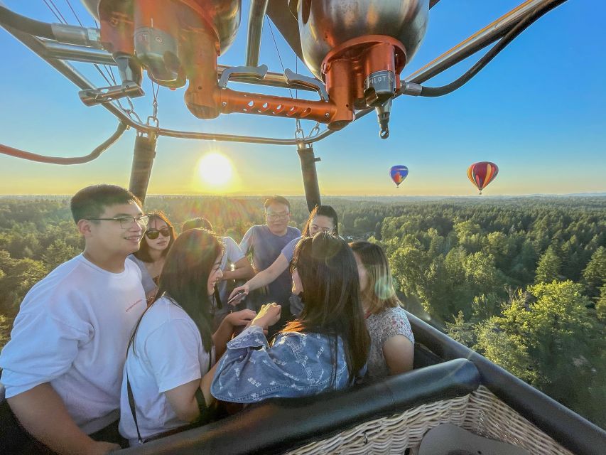 Seattle: Mt. Rainier Sunset Balloon Ride with Champagne - The value question: is $405 worth it?