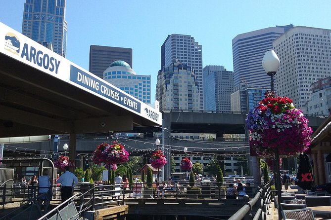 Seattle Private Tour for 2-5 - Waterfront and Locks: A Calmer Side of Seattle