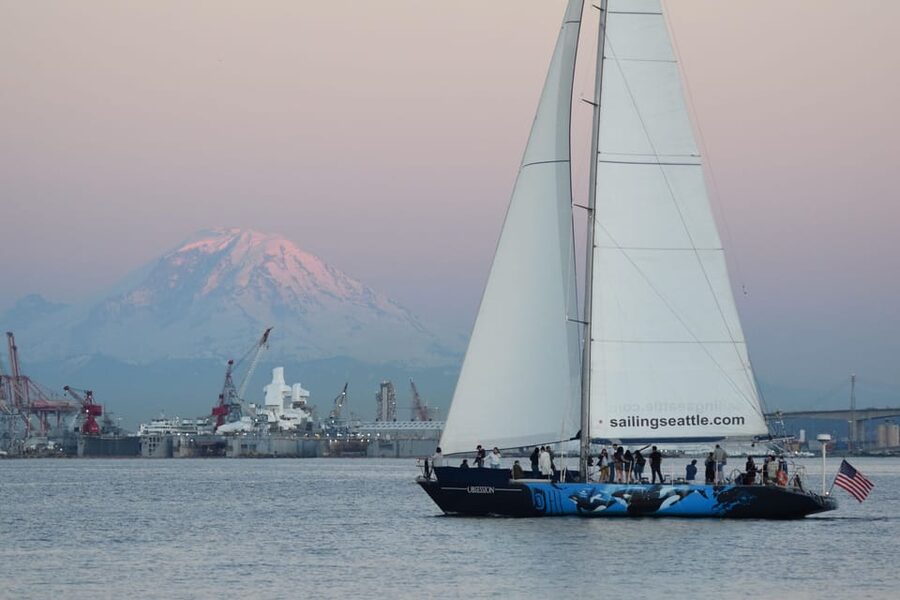 Seattle: Sailing Cruise - Included comfort items: jackets, blankets, and lifejackets