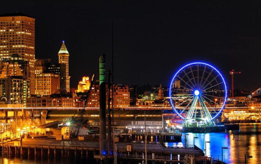 Seattle: Scenic Night Tour with Space Needle & Skywheel - Seattle by Night, Three Iconic Views in 3.5 Hours