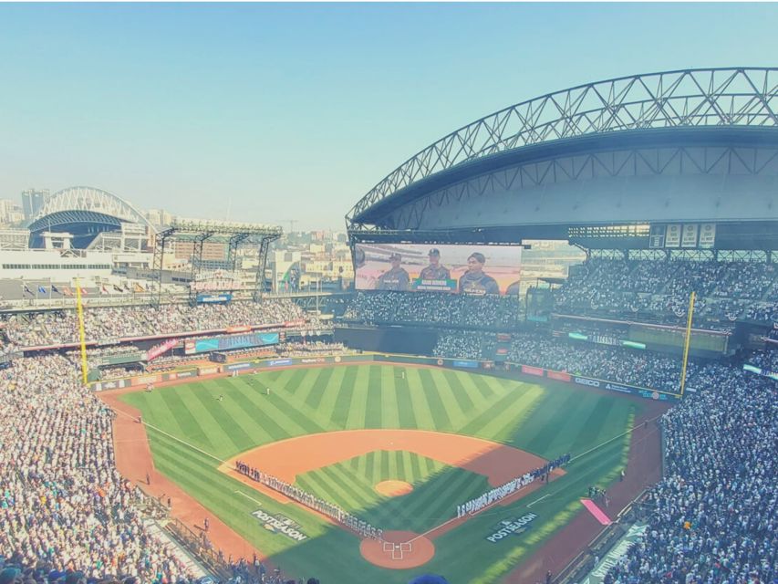 Seattle: Seattle Mariners Baseball Game at T-Mobile Park - Why T-Mobile Park Makes a Mariners Game Work Year-Round