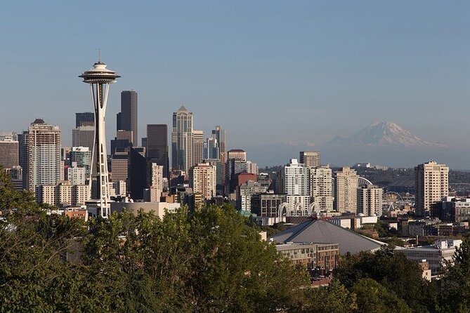 Seattle Space Needle Skyline App Guided Tour - What you get for $29.99 per group, and what costs extra