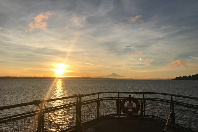 Seattle: Summer Views Cruise - The captain’s talk: fun landmark pointers, not a lecture series