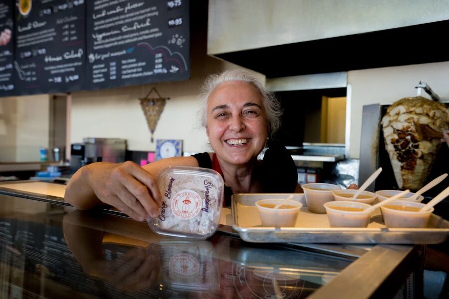 Seattle: Taste Pike Place Market's Flavors - A Pass-By Moment and a Little Sightseeing Break