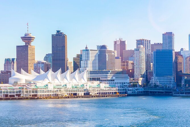 Seattle to Vancouver Urban and Scenic Day Trip - Border crossing, passports, and luggage rules that matter