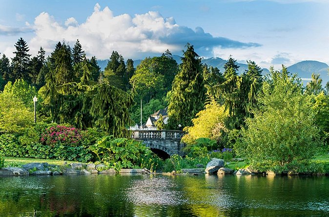 Seattle to Vancouver Urban and Scenic Day Trip - Granville Island: where the day becomes food and shopping time