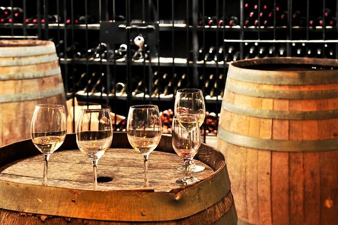 Seattle Wine & Snoqualmie Falls Highlights Tour - Boehms Candies and the Sweet Break: A Small Included Stop That Feels Like a Treat