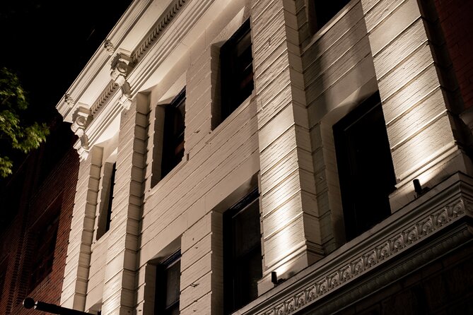 Sinister Sins, Scandal, and Shadows: Seattle Ghost Tour - Pike Place shadows and the Post Alley stop that people talk about