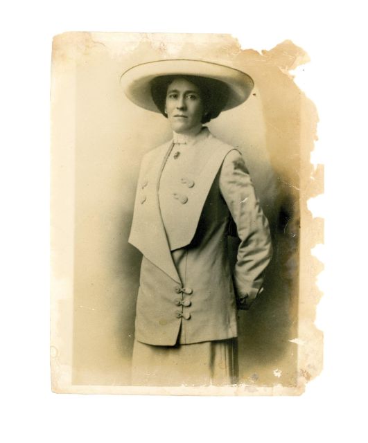 Six Women - A Historical Walking Tour - Pioneer Square Through Six Female Lives: What Makes This Tour Work