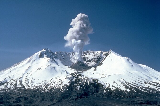 Small-group Mt. St. Helen National Park Tour from Seattle in SUV - Why a 5-person SUV Mt. St. Helens tour feels better than a bus day