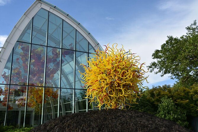 Space Needle and Chihuly Garden and Glass Combination Ticket - How this Space Needle and Chihuly combo works in one day