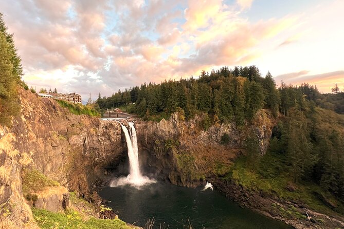 The Best of Seattle and Majestic Snoqualmie Waterfalls - Gas Works Park, Fremont Troll, Ballard Locks, and Kerry Park skyline views